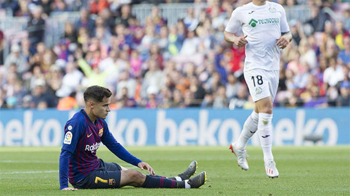 Coutinho el partido pitado, apaludido y lesionado