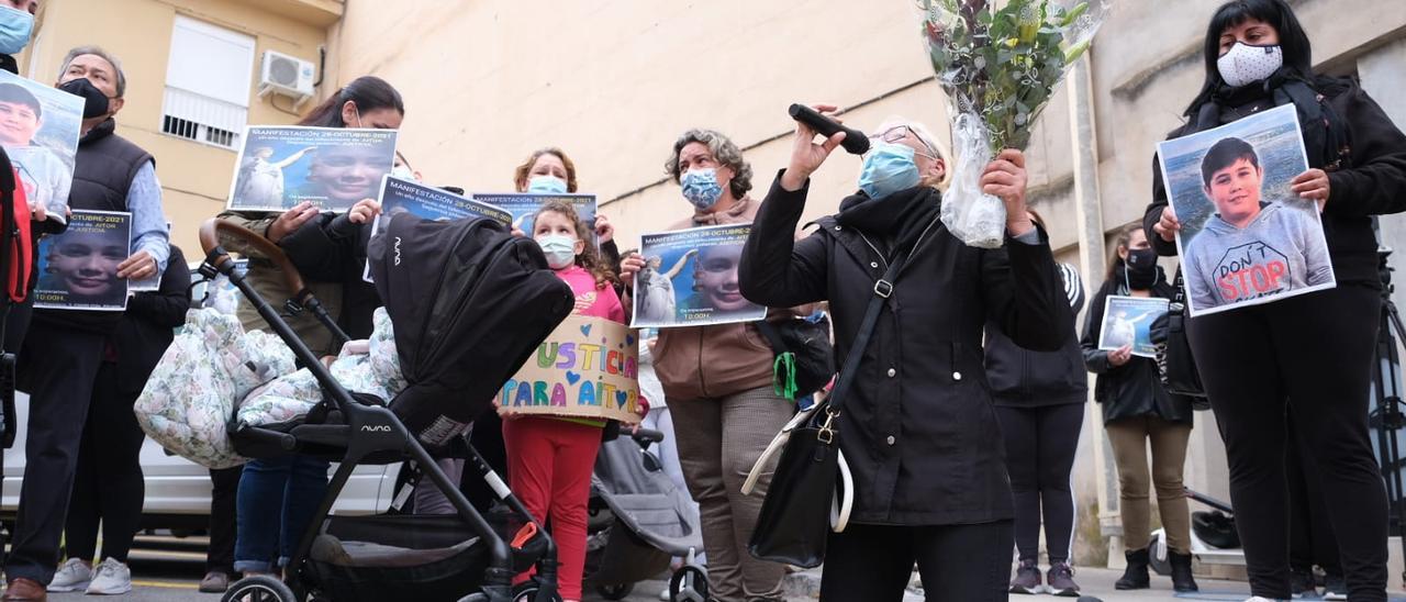 "Juro de rodillas que no pararé hasta que a mi hijo se le haga justicia"