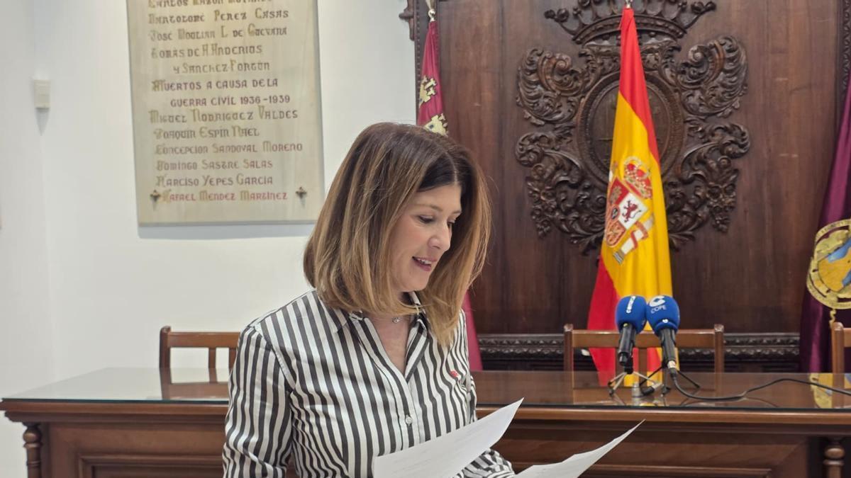 Rosa Medina tras su comparecencia en el Ayuntamiento de Lorca.