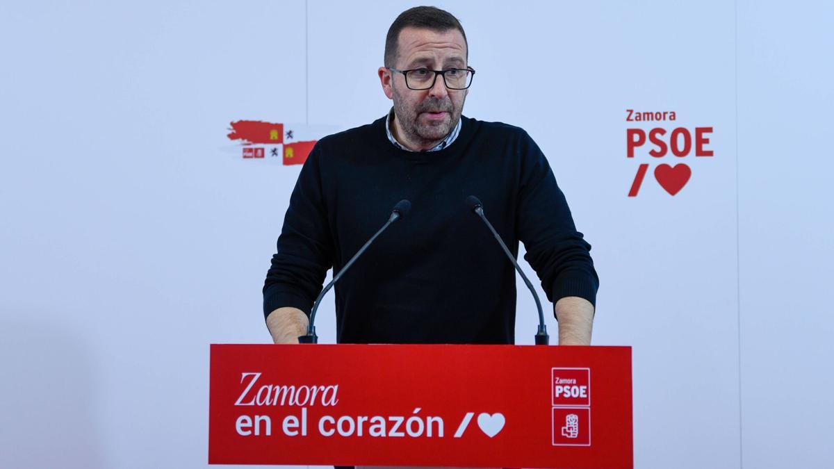 El Secretario de Organización del PSOE Zamora, Iñaki Gómez, informa sobre el desarrollo del 15º Congreso Provincial