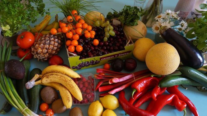 ¿Elegir las frutas y verduras por su color, es bueno para la salud?