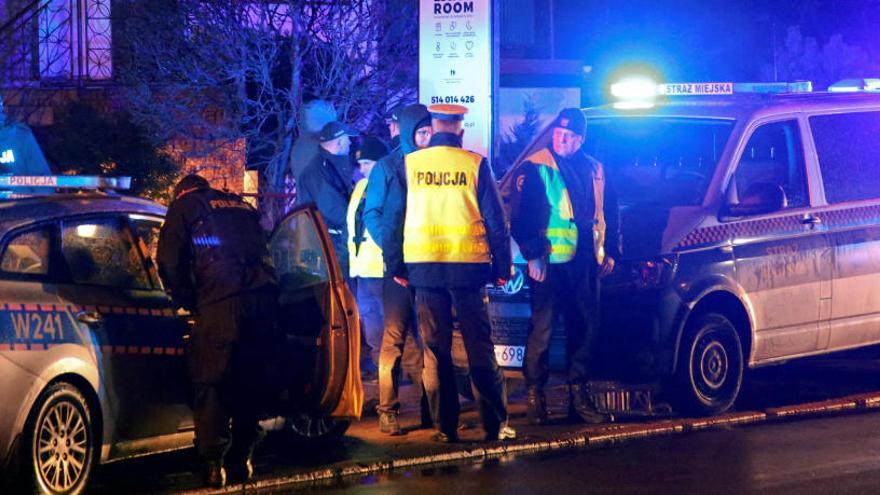 La policía trabaja en la ciudad de Koszalin.