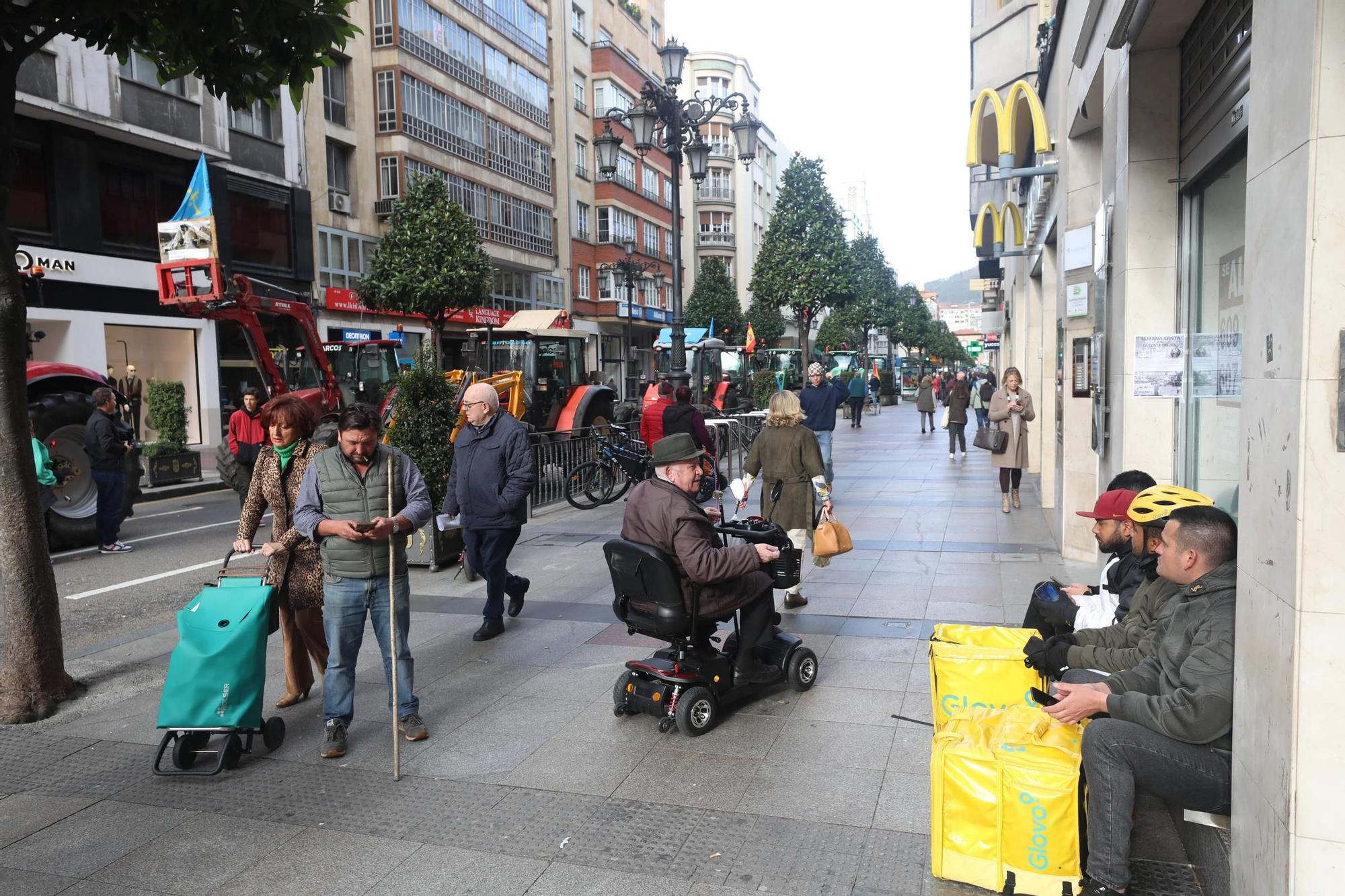 Protestas de los ganaderos y agricultores en Oviedo