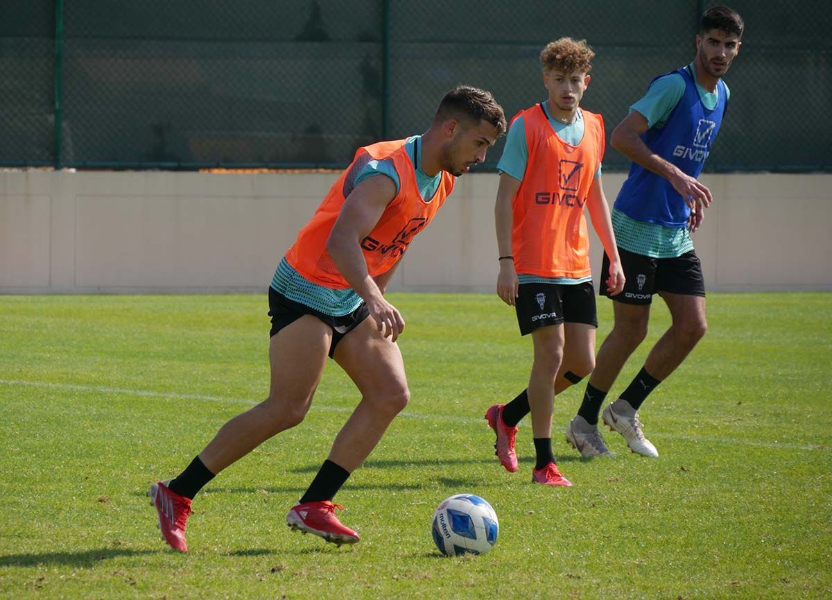 Segunda sesión de entrenamiento del Córdoba en Baréin