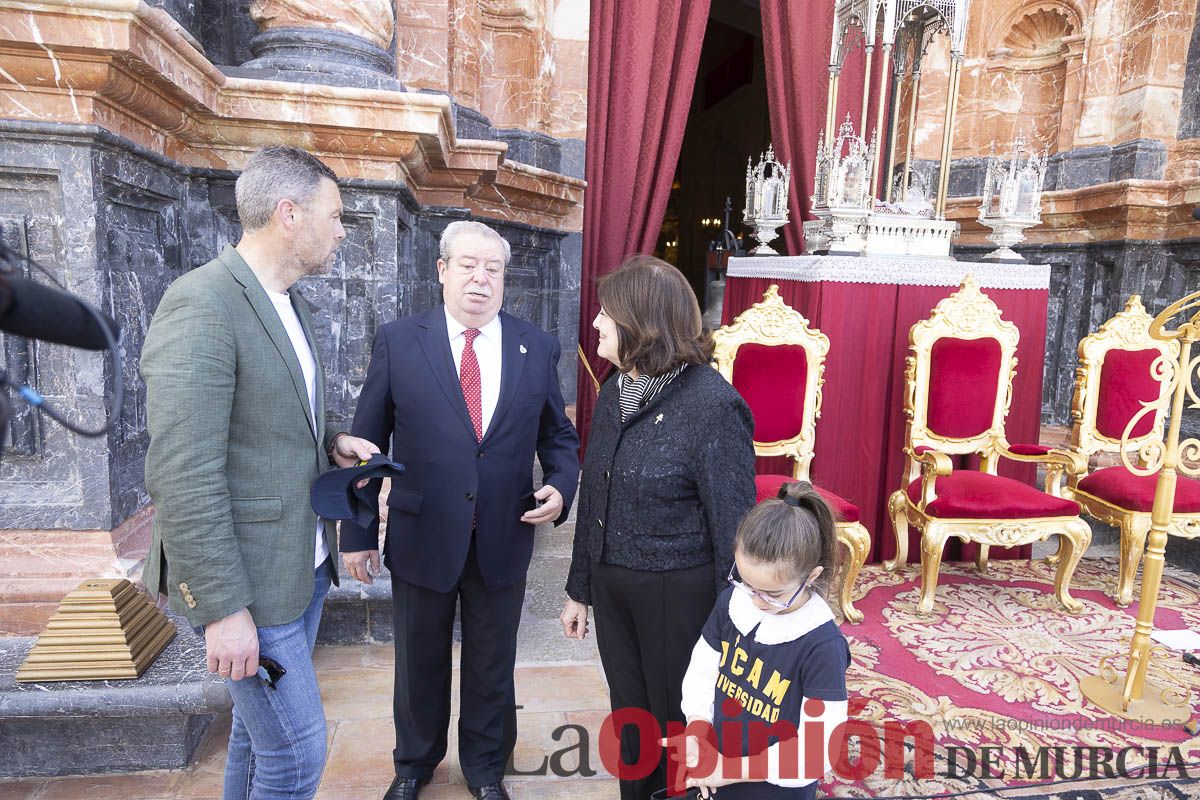 La vicaría de Cartagena, la UCAM, junto a asociaciones y peregrinos de toda España se ponen a los pies de la Vera Cruz