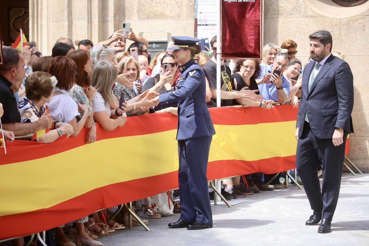 Imágenes de la entrega de la Medalla de Oro de la Región a la princesa Leonor