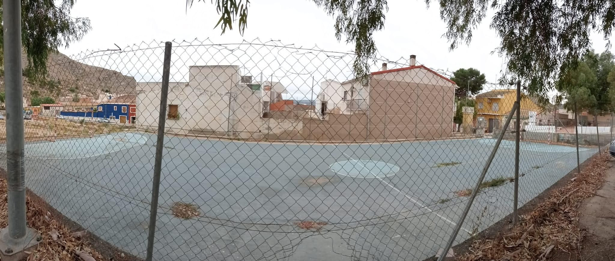Deficiencias en parques infatiles y zonas de juego de Orihuela