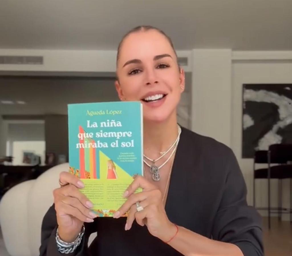 Lianamarie_0917 nude this girl appears to be young & has