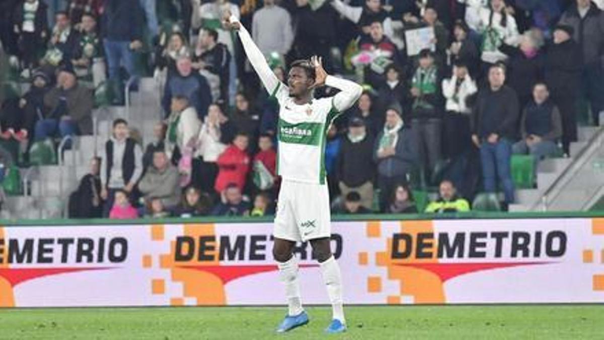 Celebración de un gol del Elche.