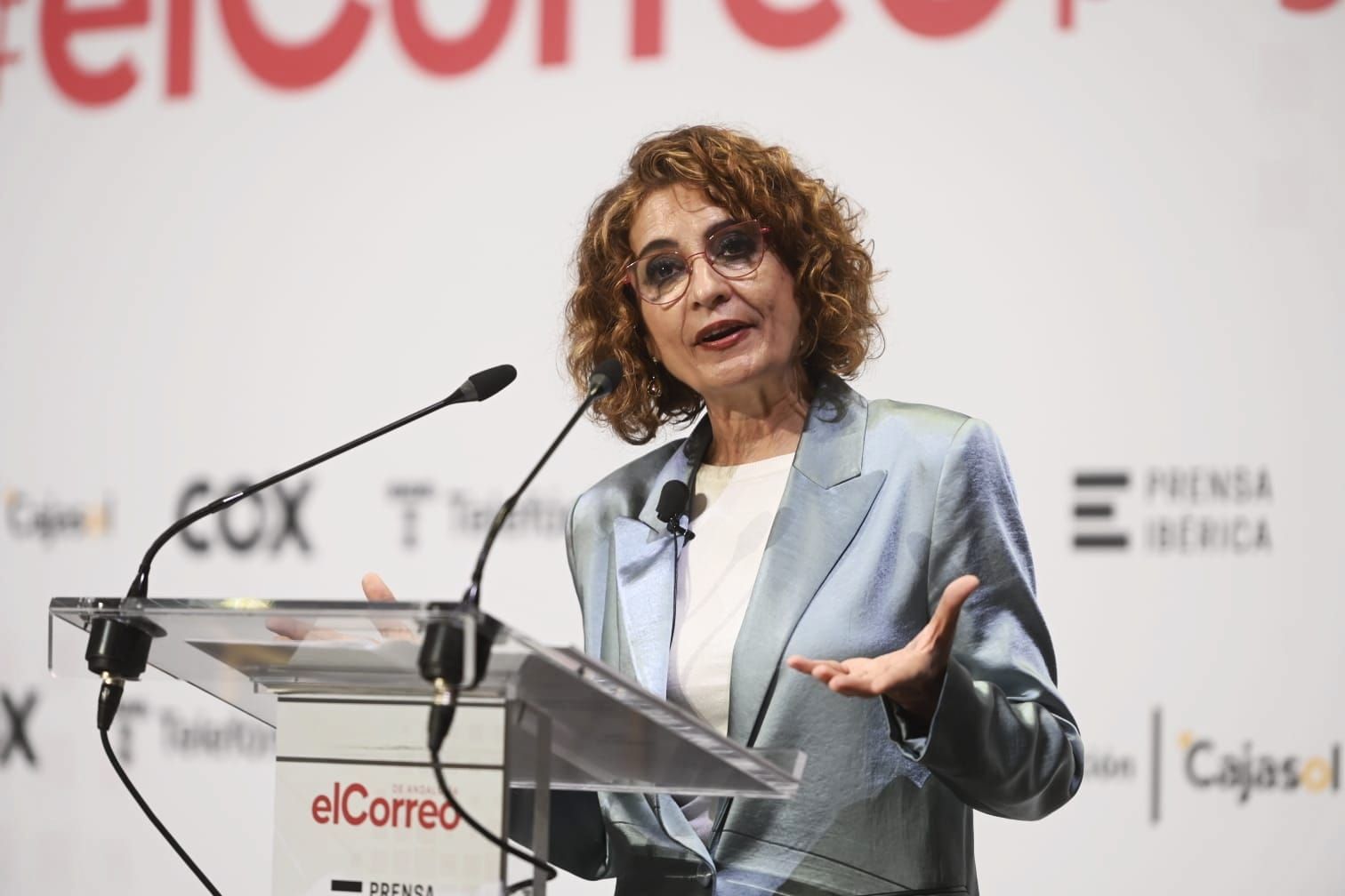 FOTOGALERÍA | #ElCorreopregunta, con María Jesús Montero