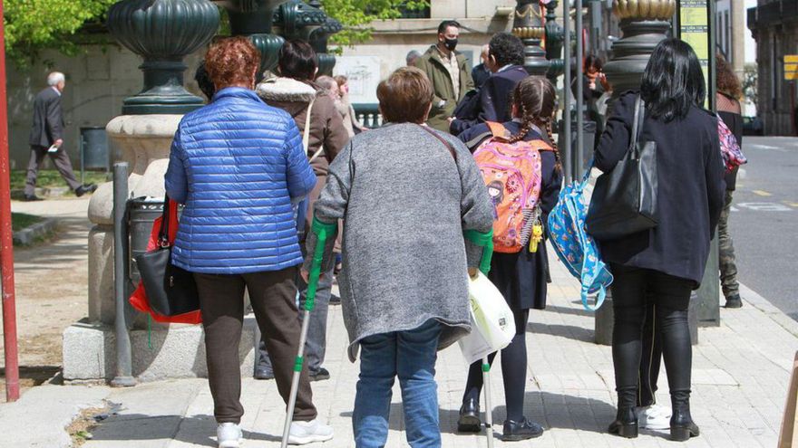Detenido un ladrón en Ourense por dos robos con violencia y un hurto en el centro