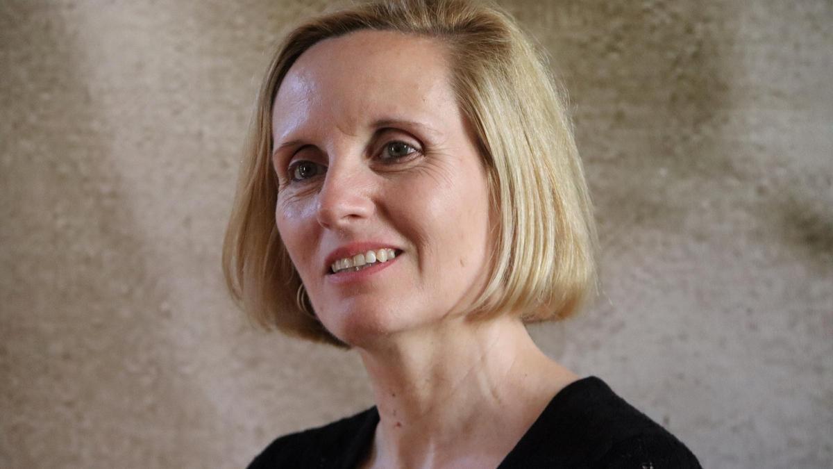 La escritora y ganadora del Premi Crexells Mònica Batet.