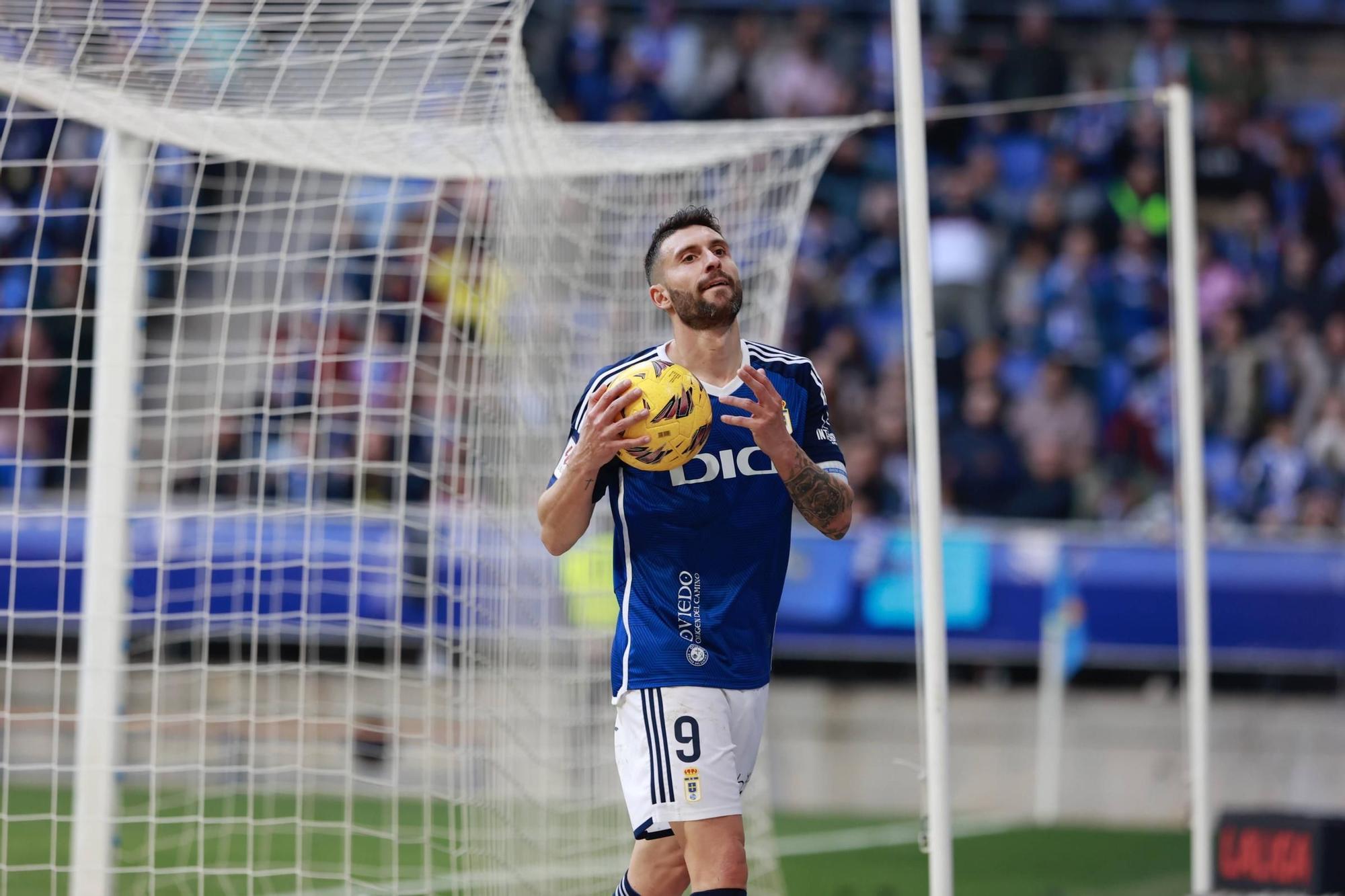 Así fue el partido entre el Real Oviedo y el Eldense