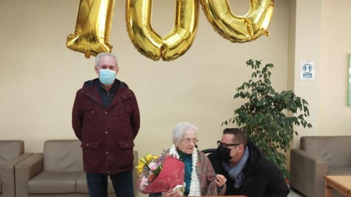 Aurelia Pruñonosa cumple 100 años en Sedaví.