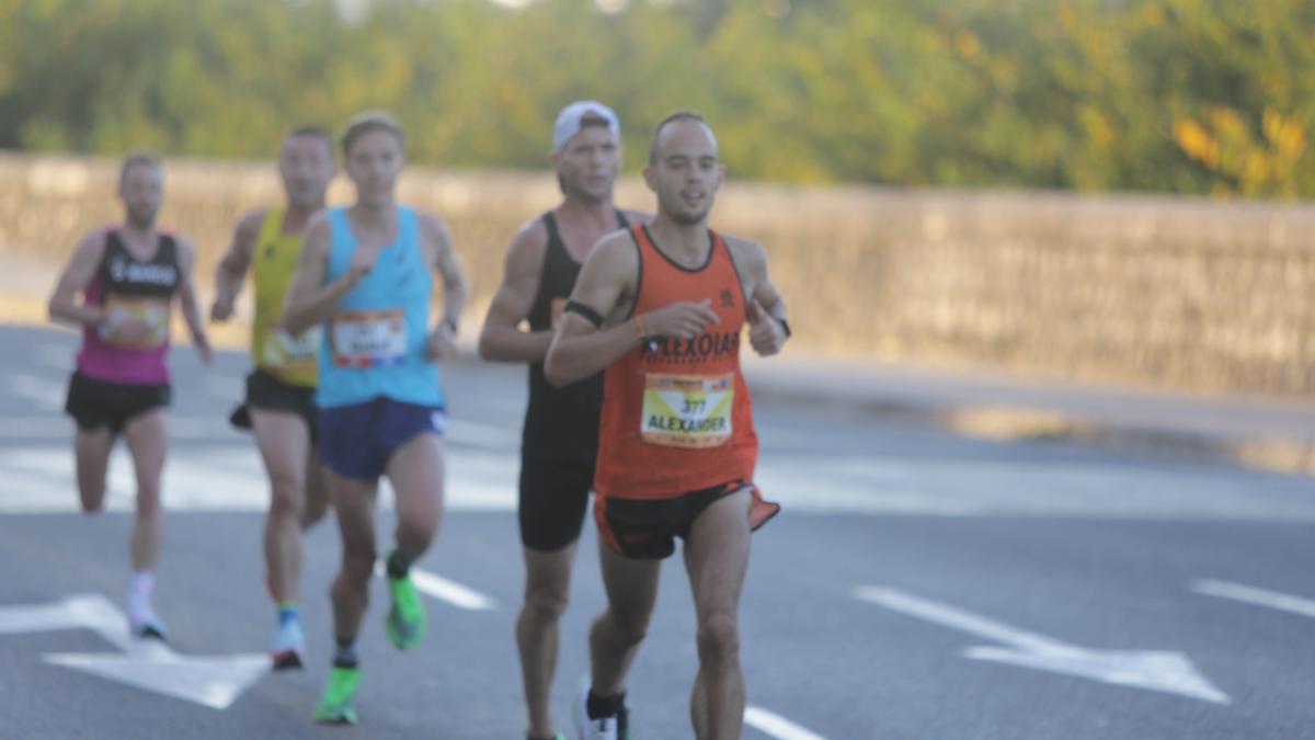 Busca tu foto en la Media Maratón de València