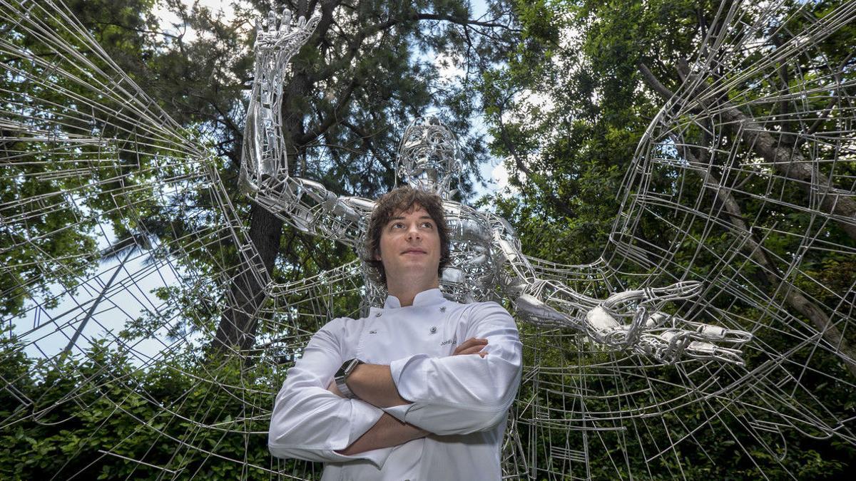 El restaurante Àbac, de Jordi Cruz, gana la tercera estrella Michelin
