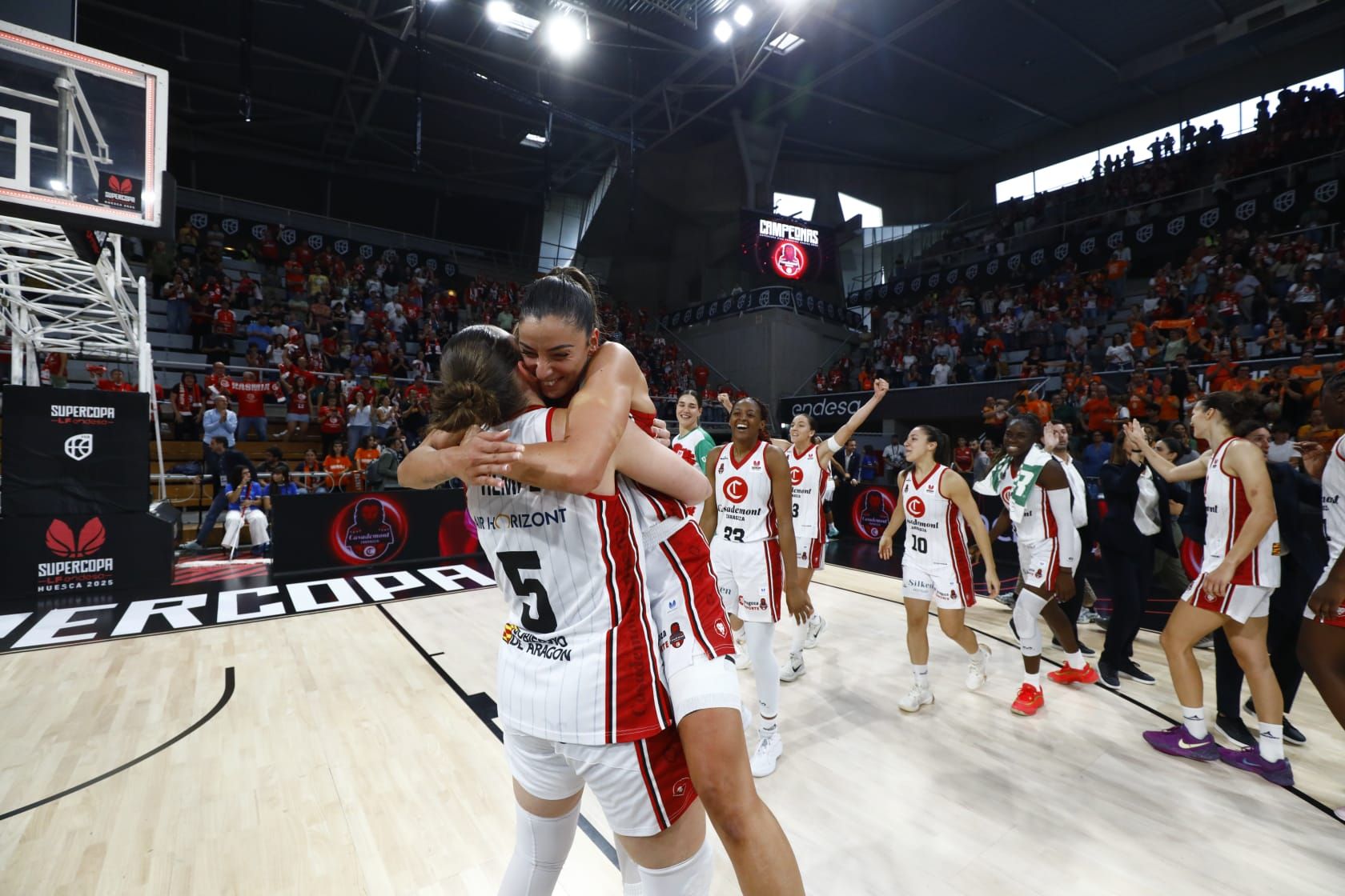 El Casademont Zaragoza - Valencia Basket, en imágenes