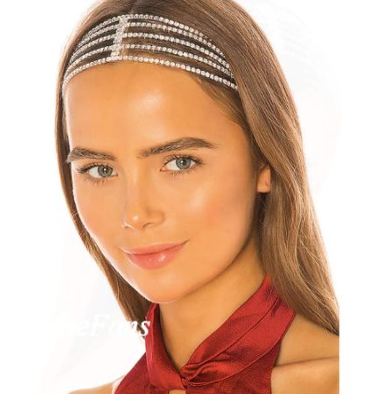 Diadema de brillantes (Precio: 3,38 euros)