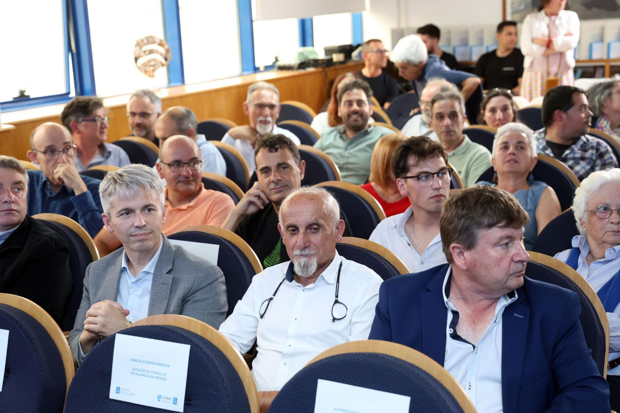 Asistentes a la conmemoración del 50 aniversario del CIMA, en Corón (Vilanova).