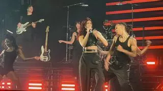 VÍDEO | Dua Lipa enamora a los congresistas de McDonald's en un concierto sin bises ni saludos