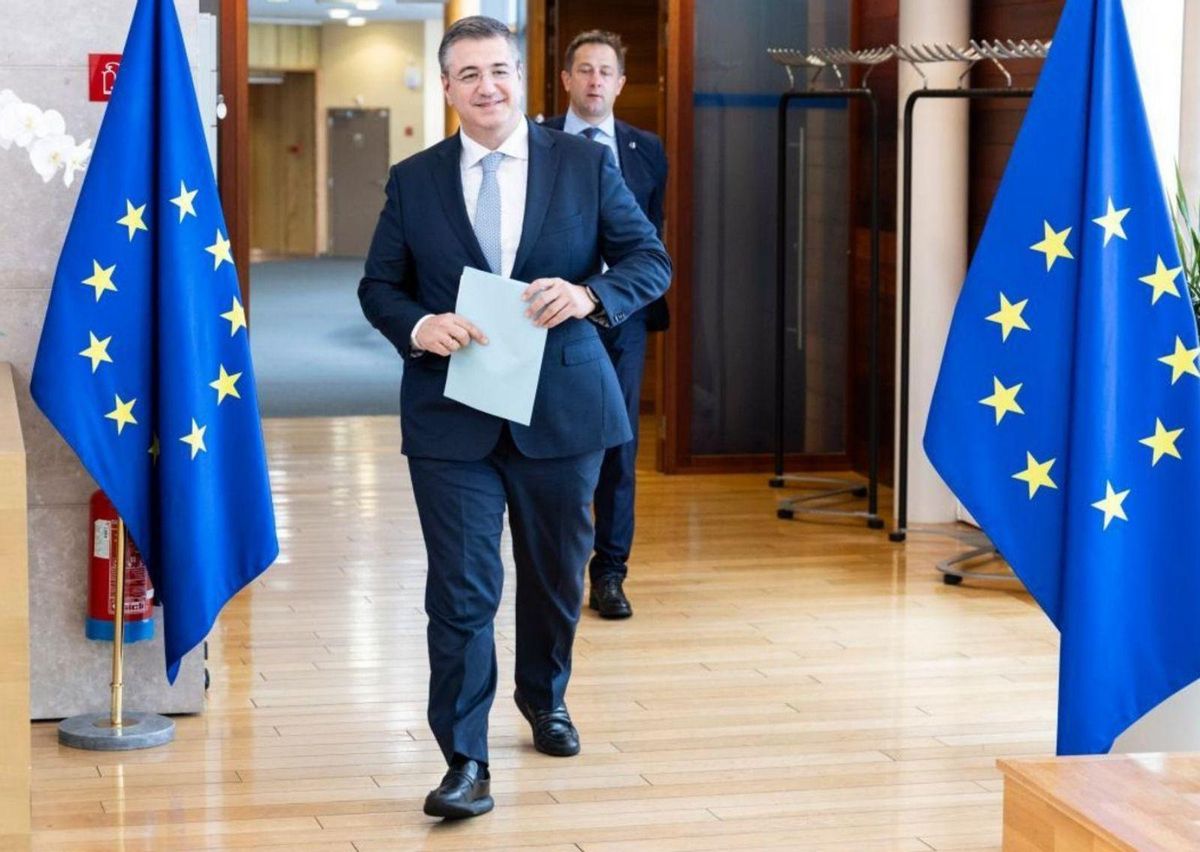 La Comissió es comprometa posar fi al canvi horari La Comissió es comprometa posar fi al canvi horari