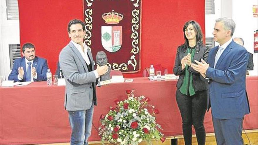 Carlos María Collantes, premio a la investigación bibliográfica