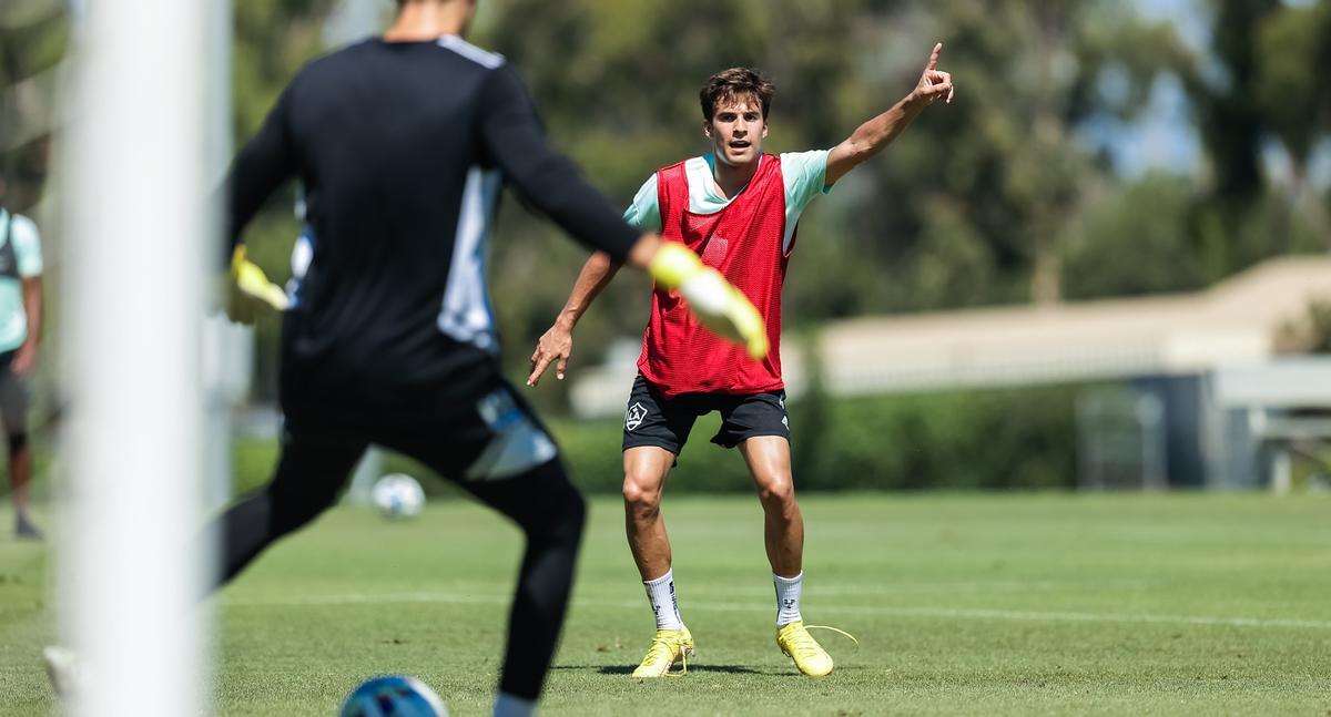 Riqui Puig es queixa del tracte del Barça