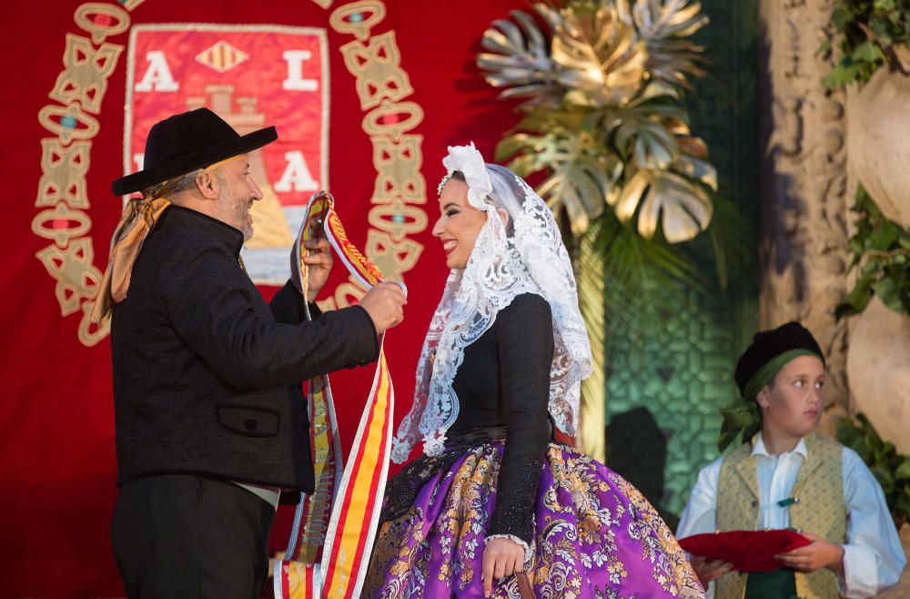 Isabel Bartual proclamada Bellea del Foc 2019.