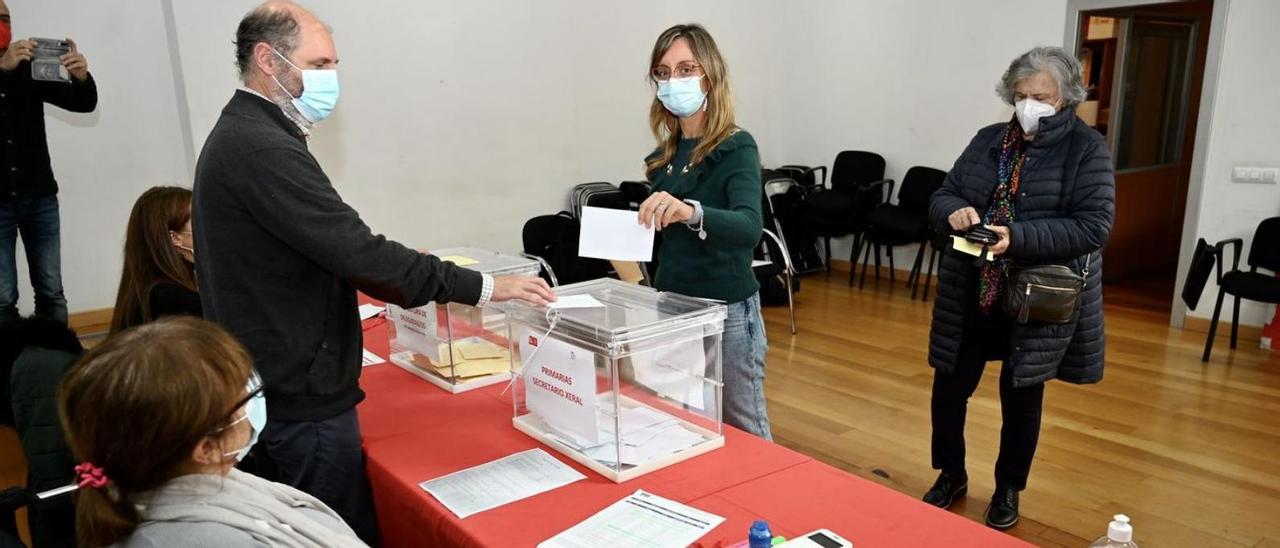 Paloma Castro, en la votación de las primarias de octubre que eligió a González Formoso.