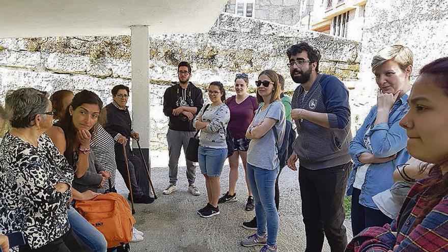 Jornada intergeneracional en el río de Baíña