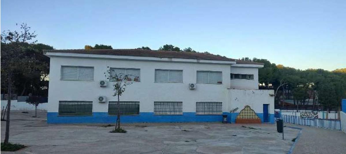 Los técnicos han revisado todas las instalaciones del CEIP Palma de Mallorca.