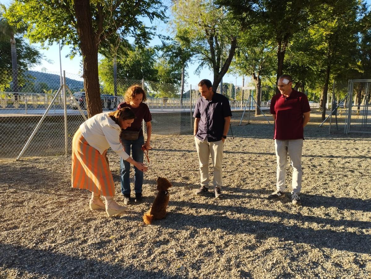 Torremolinos suma ya siete parques caninos donde las mascotas pueden disfrutar a sus anchas.