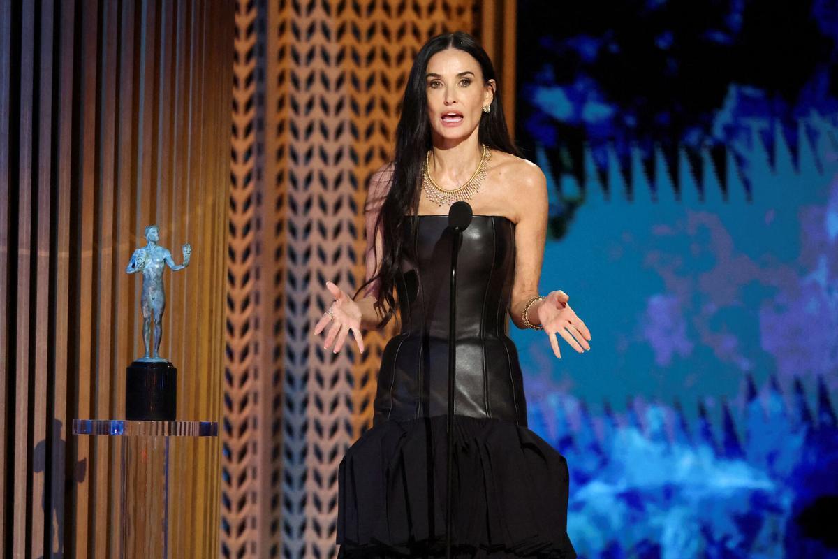 Demi Moore accepts the Outstanding Performance by a Female Actor in a Leading Role award for "The Substance" during the 31st Screen Actors Guild Awards, in Los Angeles, California, U.S., February 23, 2025. REUTERS/Mario Anzuoni