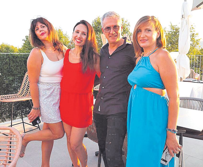 Antonella Granados,  Sebastián Ginard y Nieves de la Cruz.