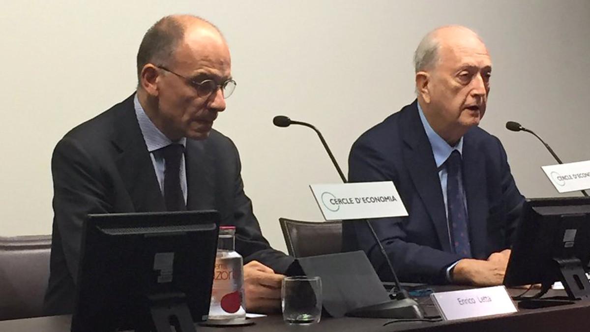 Enrico Letta, izquierda, con Joan Josep Brugera, en el Cercle d'Economia.