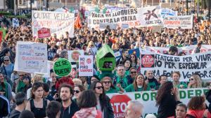 Manifestación para una rebaja de los alquileres en Barcelona