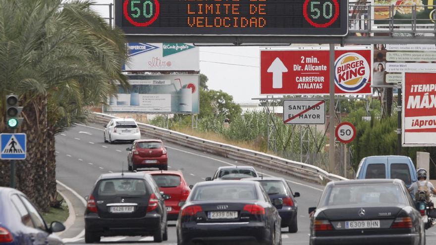 Vehículos circulando en Ronda Sur.