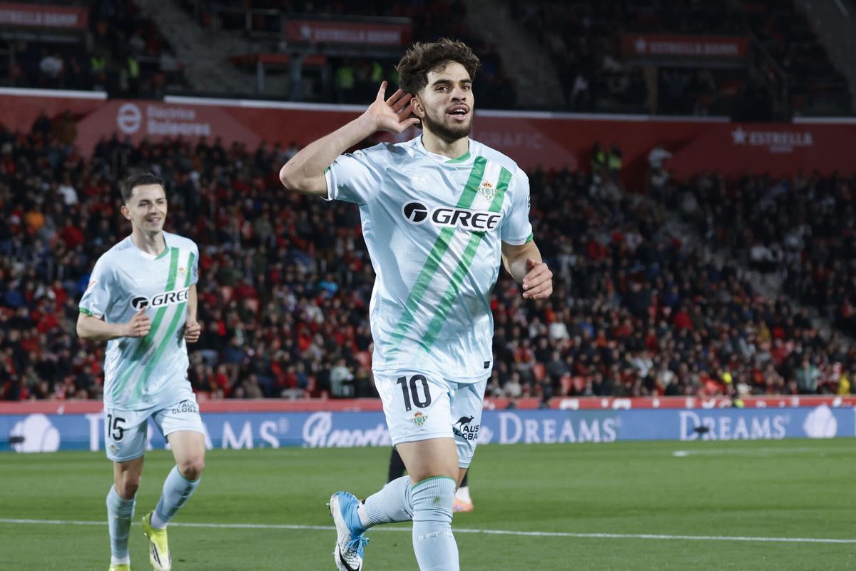 Abde celebra su gol en el Mallorca-Betis en Son Moix de la jornada 24 de LaLiga EA Sports