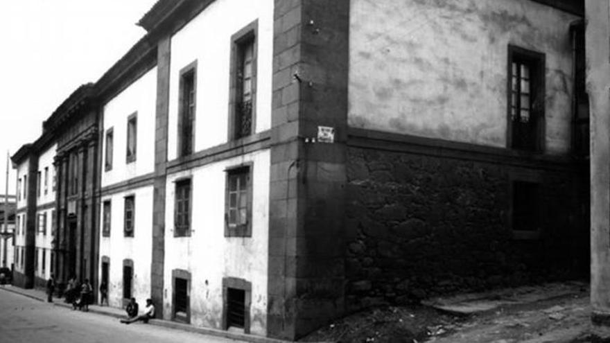 Fotografía del antiguo Hospital de la Caridad, en la actual calle Hospital.