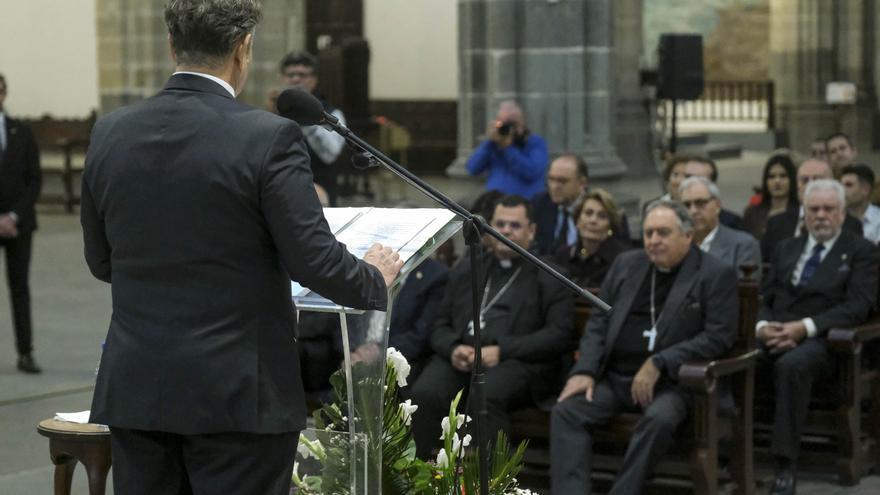 Pregón de Semana Santa en la Catedral de Santa Ana