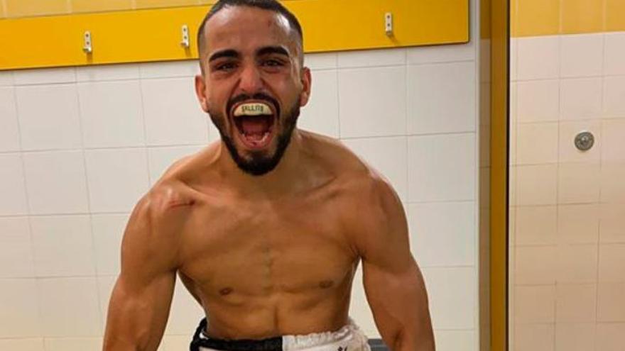 Nano &#039;Gallito&#039; Santana, tras la finalización del combate en Bilbao.