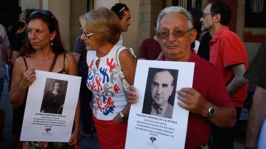 &quot;Pinilla tenía las listas de represaliados&quot;, dice un familiar de las víctimas del franquismo