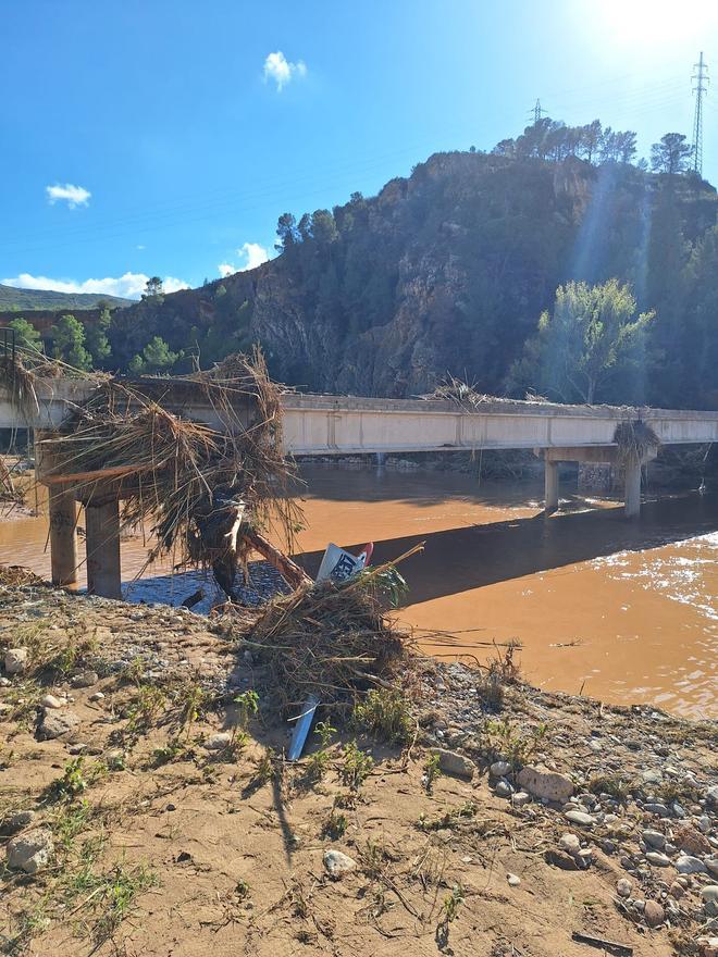 Así de anegada ha quedado Bugarra tras la dana