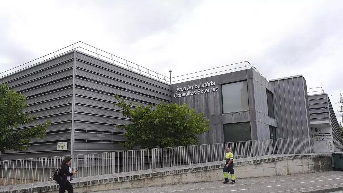 Listas de espera: "Nos plantamos delante de la puerta del médico hasta que nos atendió"