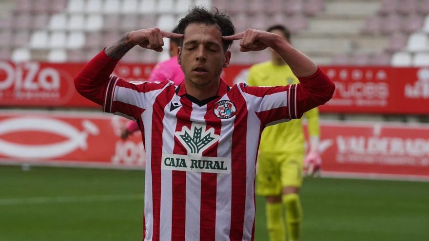 Álvaro Romero, jugador del Zamora CF: "Se ve lo que estamos trabajando"