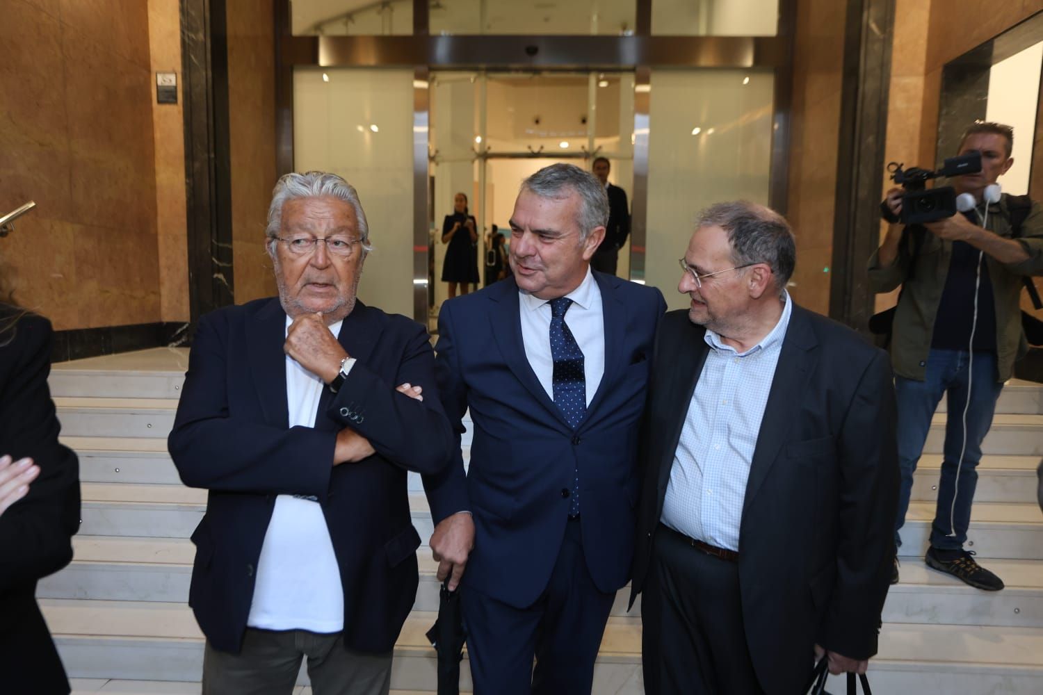 Llegada de los asistentes a la segunda edición del Foro de Energía en la Comunitat Valenciana