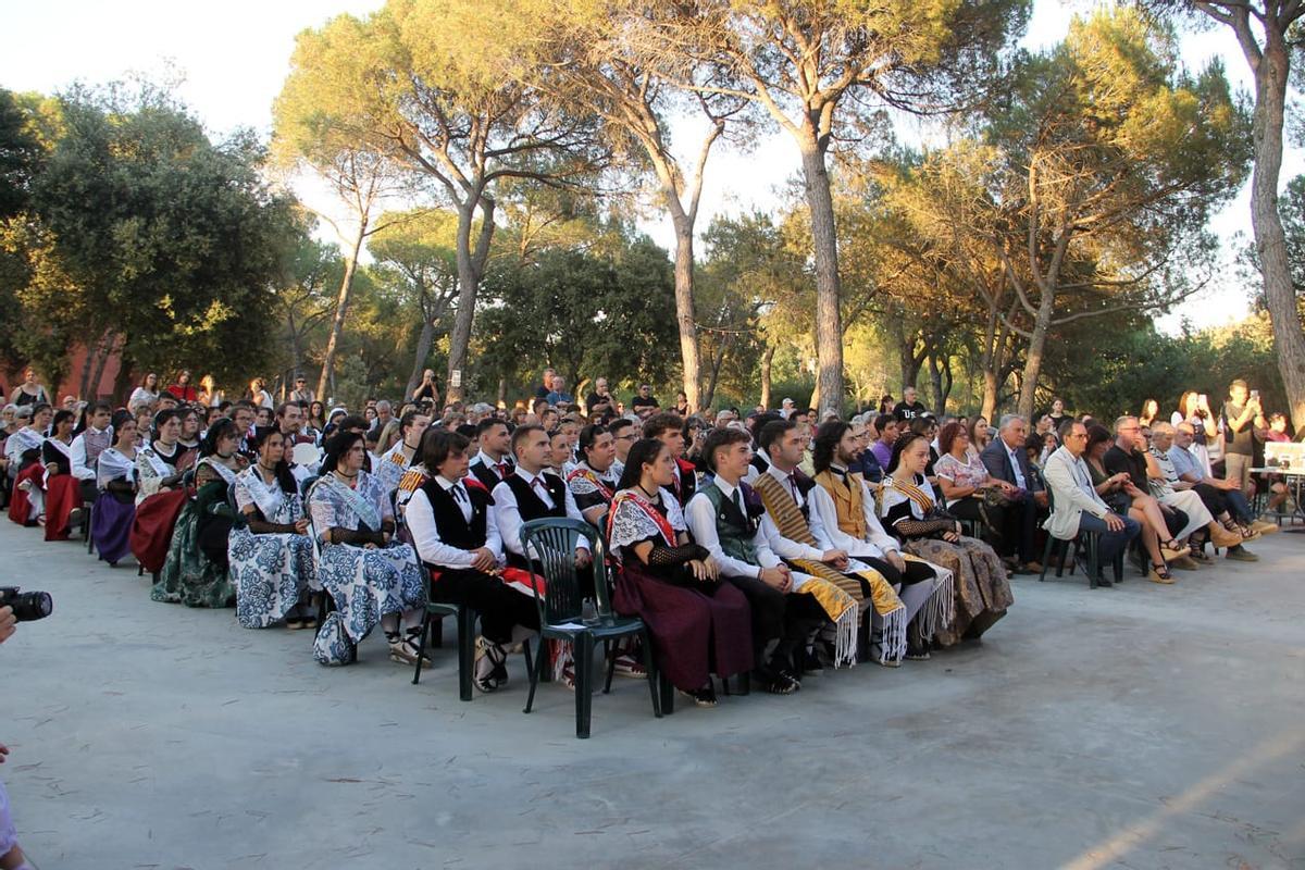 Pubilles i hereus de diferents municipis assistents a la proclamació de Sant Fruitós