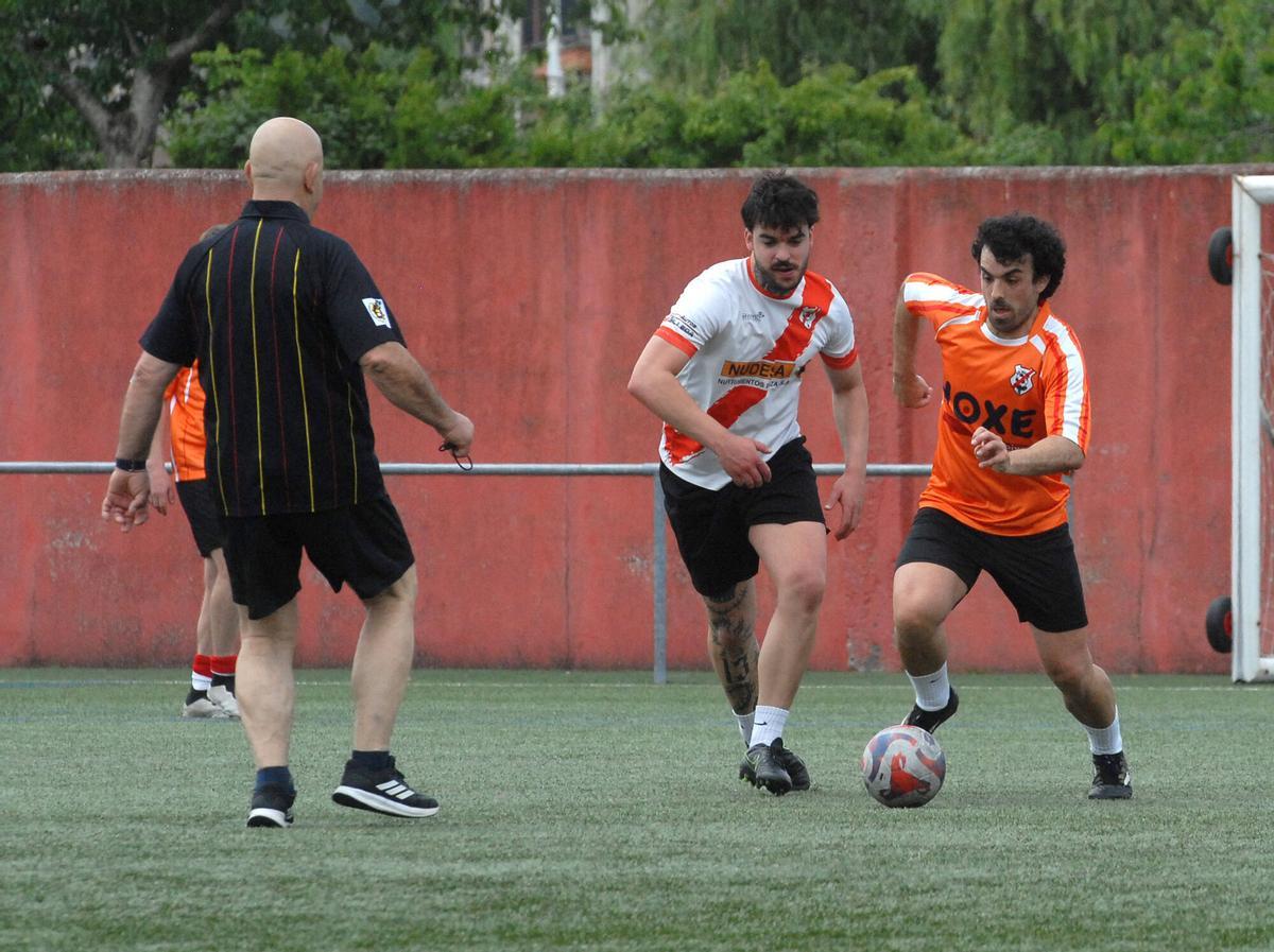 Una jugada del partido disputado este sábado en el Joselu Mato.