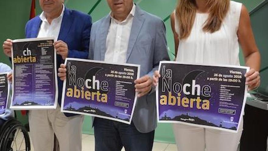 Antonio Moreno, José Luis Ruiz Espejo y Zoila Martín, en la presentación del programa.