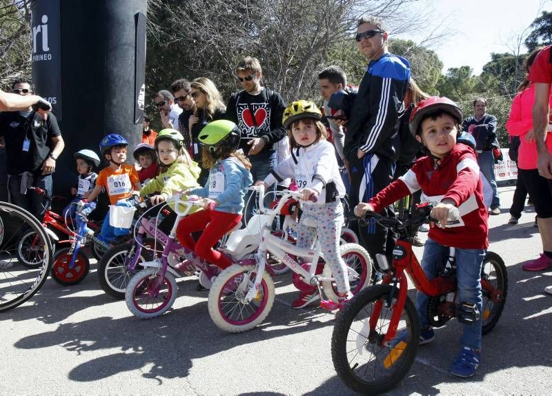 Fotogalería de la charla de Alberto Contador a niños en Zaragoza